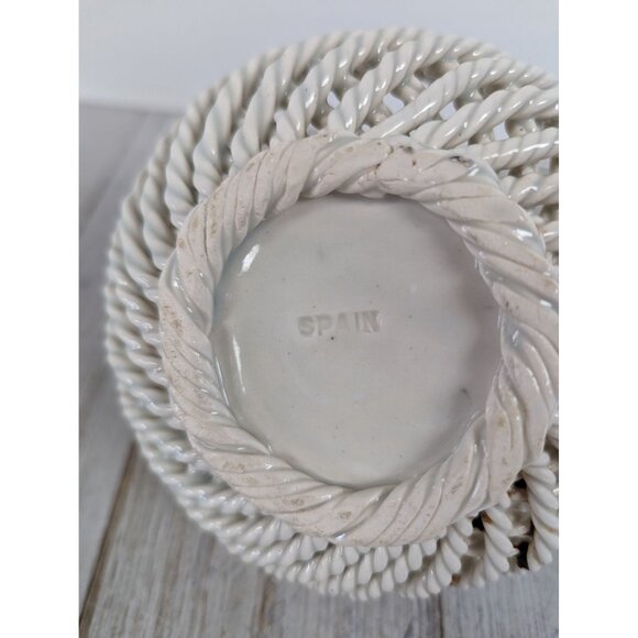 Vintage Woven Basket #1 Weave Ceramic Trinket Dish Handle Roses Spain White Pink - Picture 7 of 7